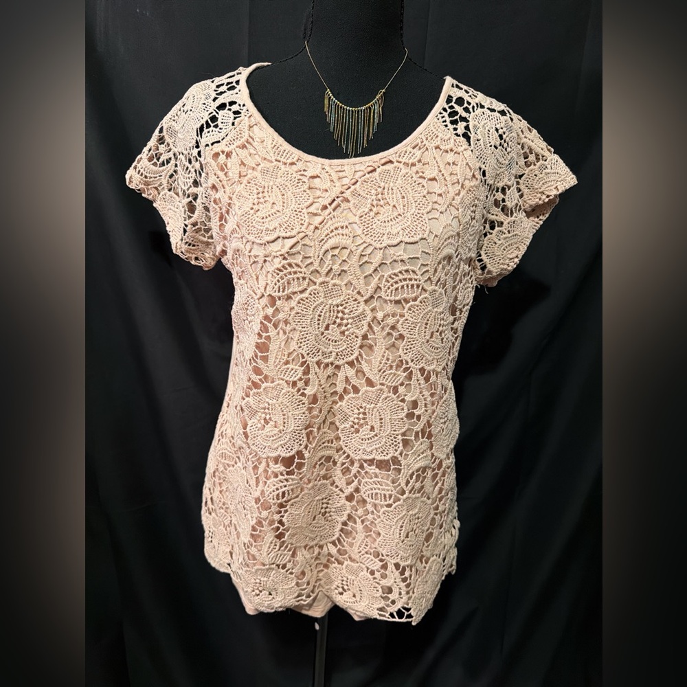 Cable & Gauge Floral Crochet Blouse - Cream